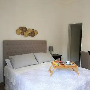 https://la-casetta-di-p.sicilyhotelsitaly.net