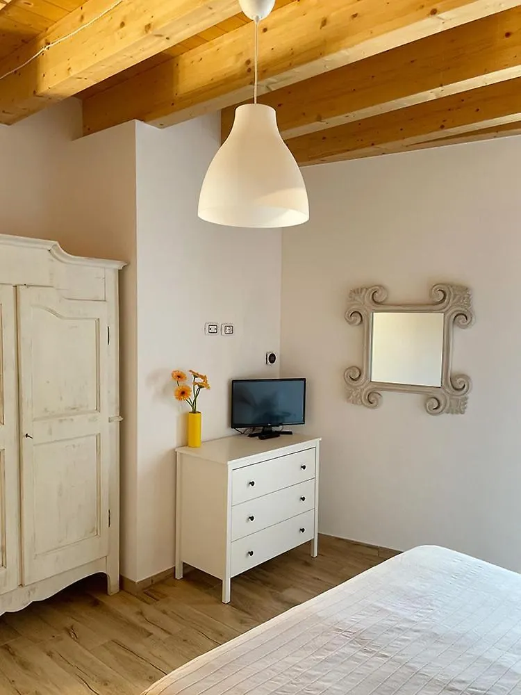 Hotel Le Logge Del Garda San Felice del Benaco Affittacamere