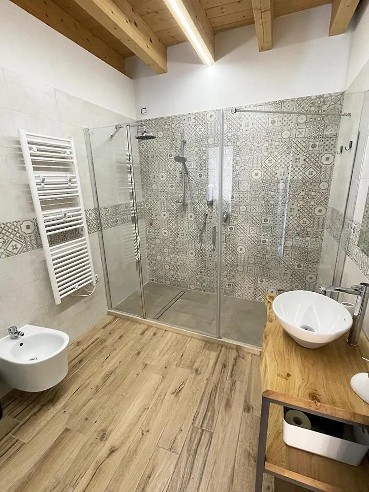Guest house Le Logge Del Garda Hotel San Felice del Benaco