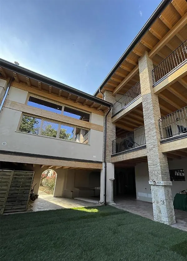 Le Logge Del Garda Hotel San Felice del Benaco 0*,