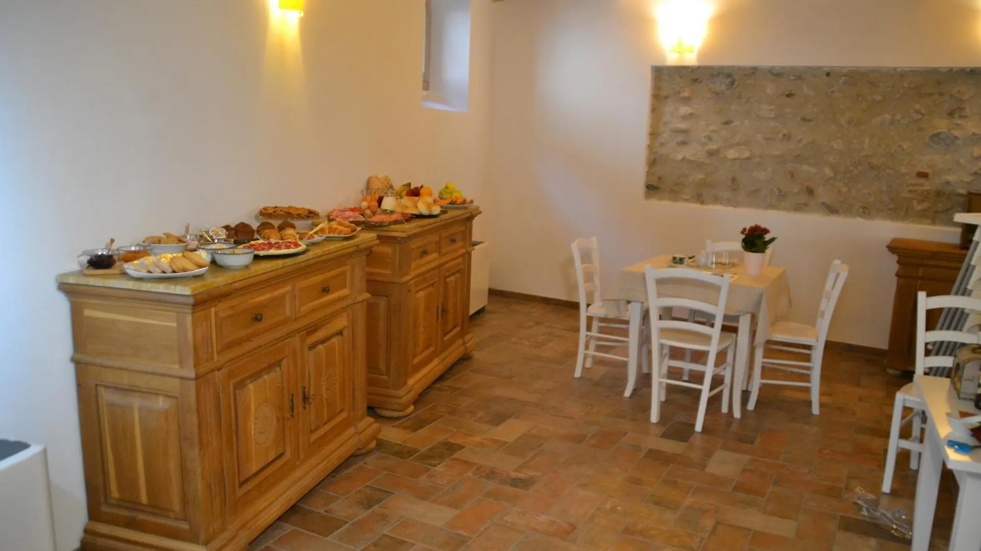 Hotel Le Logge Del Garda San Felice del Benaco