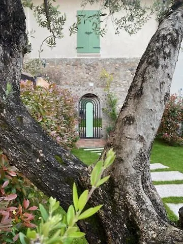 Le Logge Del Garda Hotel San Felice del Benaco Italy
