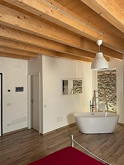 Guest house Le Logge Del Garda Hotel San Felice del Benaco